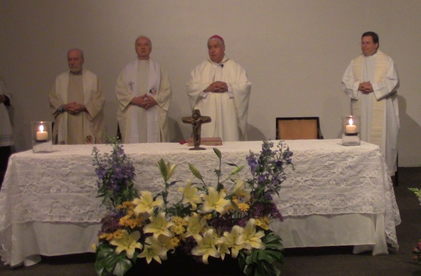 Monseñor Rogelio Cabrera López, arzobispo de Monterrey, ofició la Misa inicial